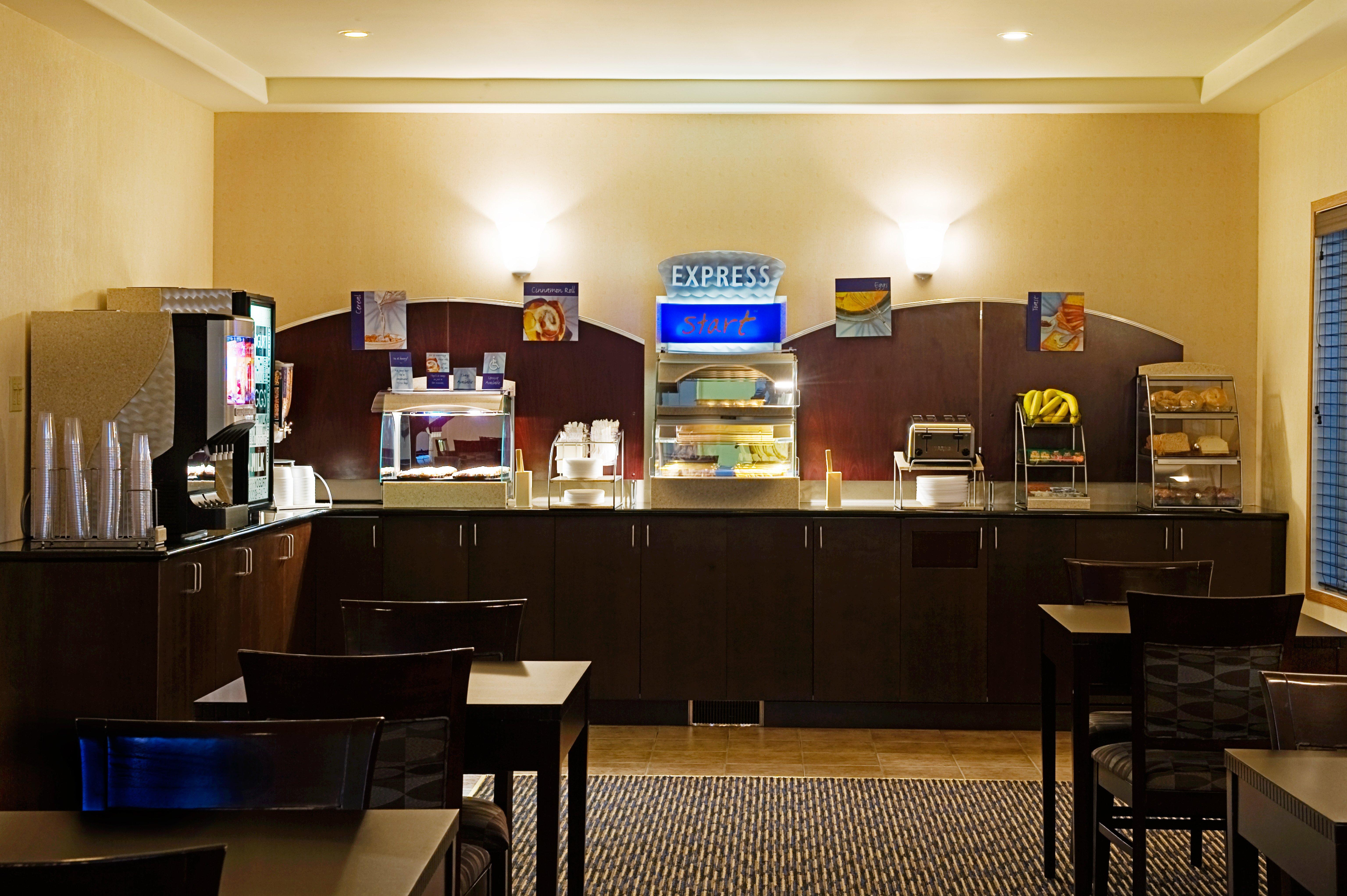 Holiday Inn Express & Suites-Regina-South By Ihg Екстер'єр фото