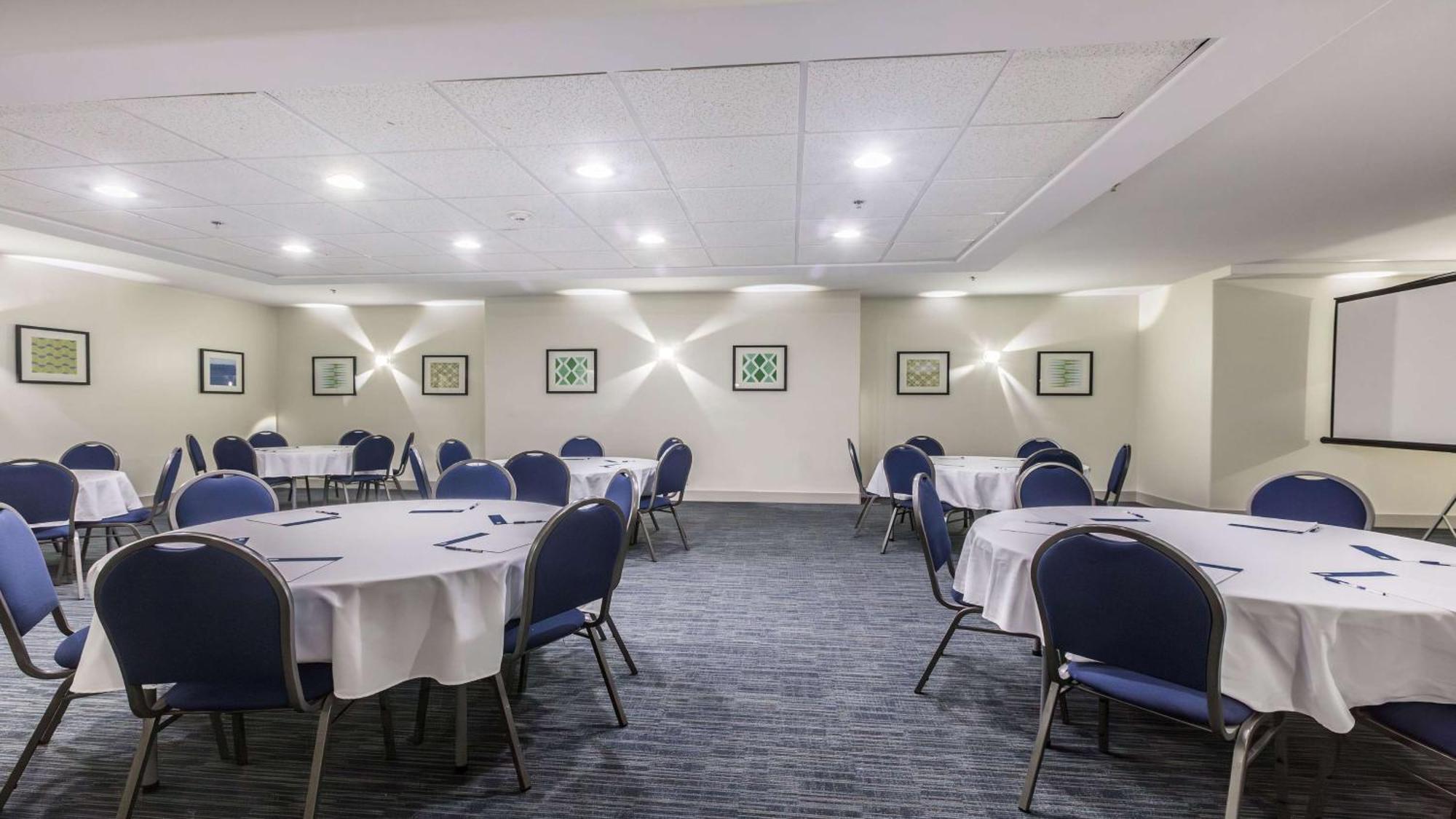 Holiday Inn Express & Suites-Regina-South By Ihg Екстер'єр фото