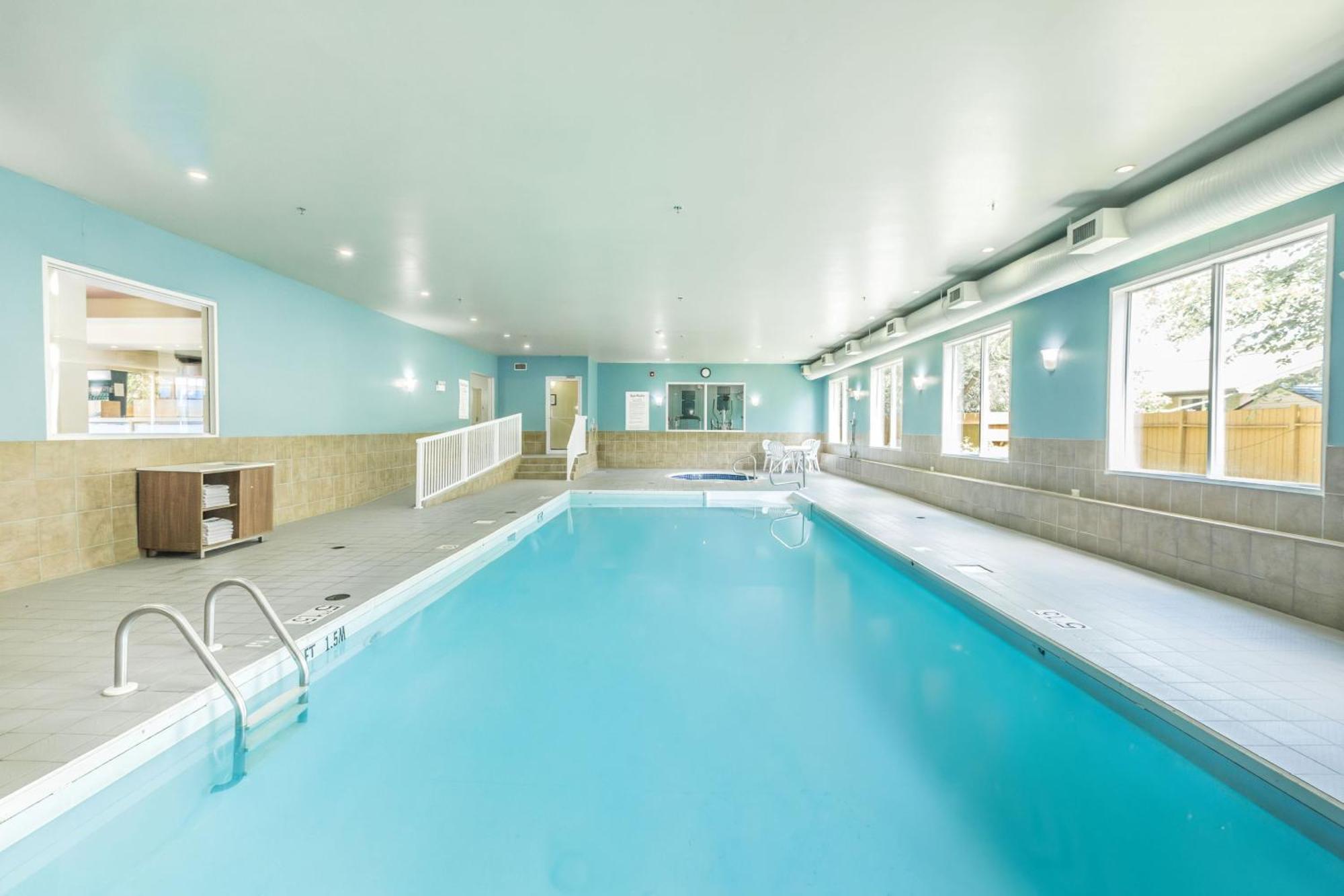 Holiday Inn Express & Suites-Regina-South By Ihg Екстер'єр фото
