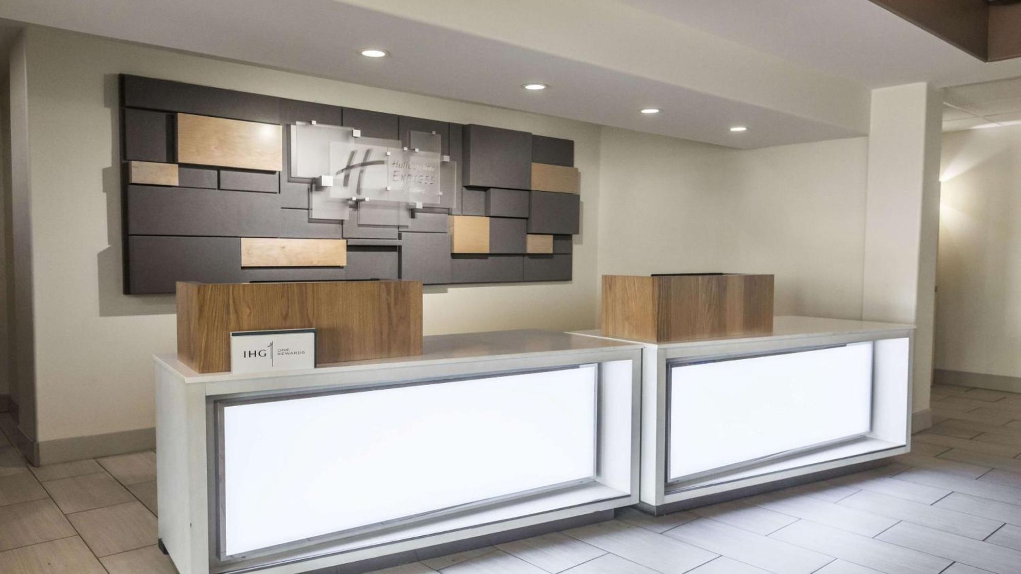 Holiday Inn Express & Suites-Regina-South By Ihg Екстер'єр фото