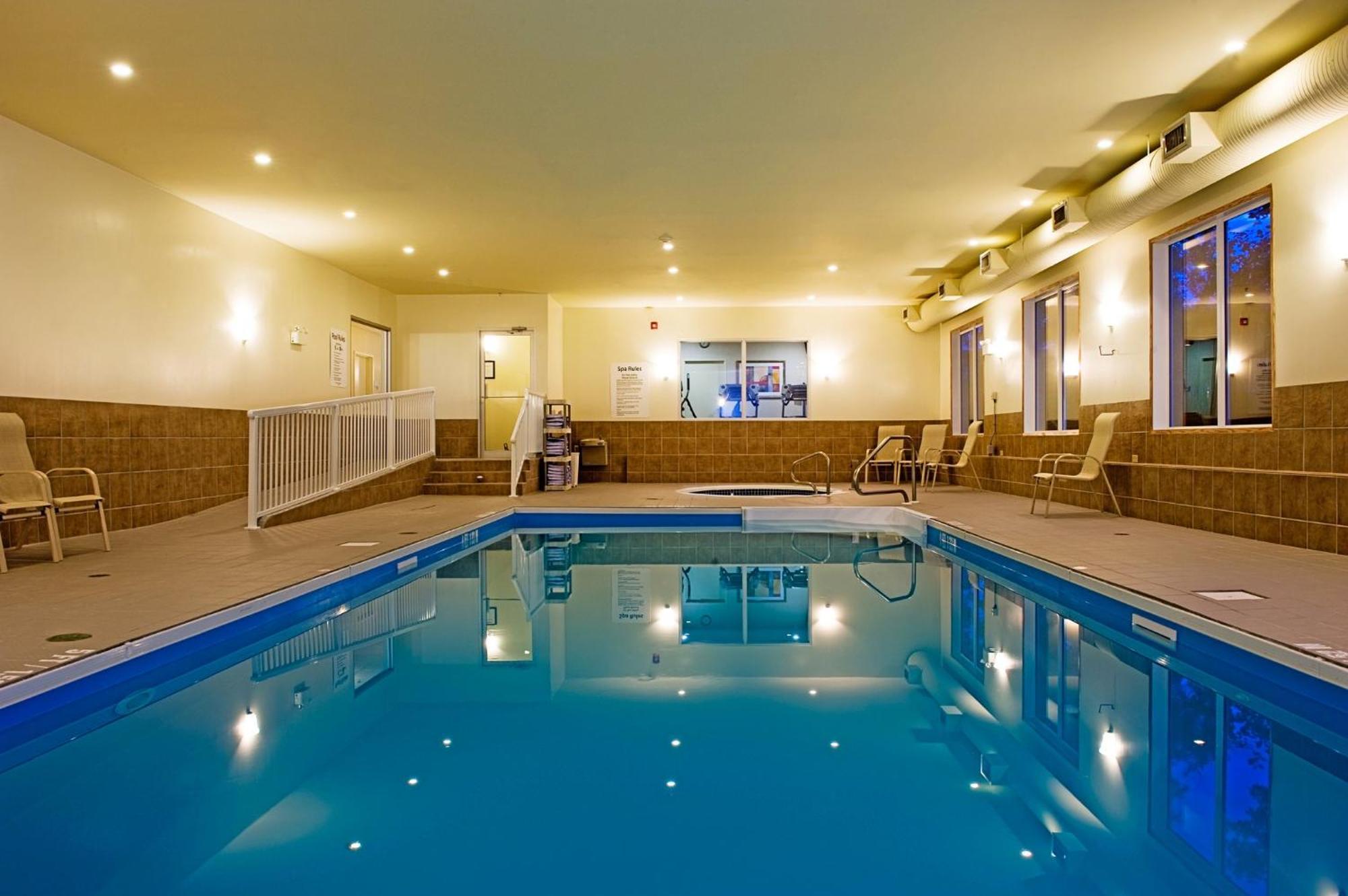 Holiday Inn Express & Suites-Regina-South By Ihg Екстер'єр фото